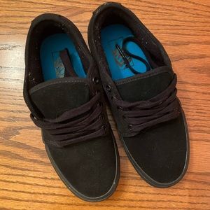 Vans Black Sneaker